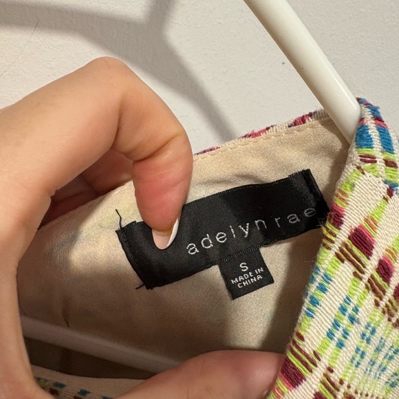 NWOT- Adelyn Rae - Jaylene Woven Shift Dress - Picture 3 of 13